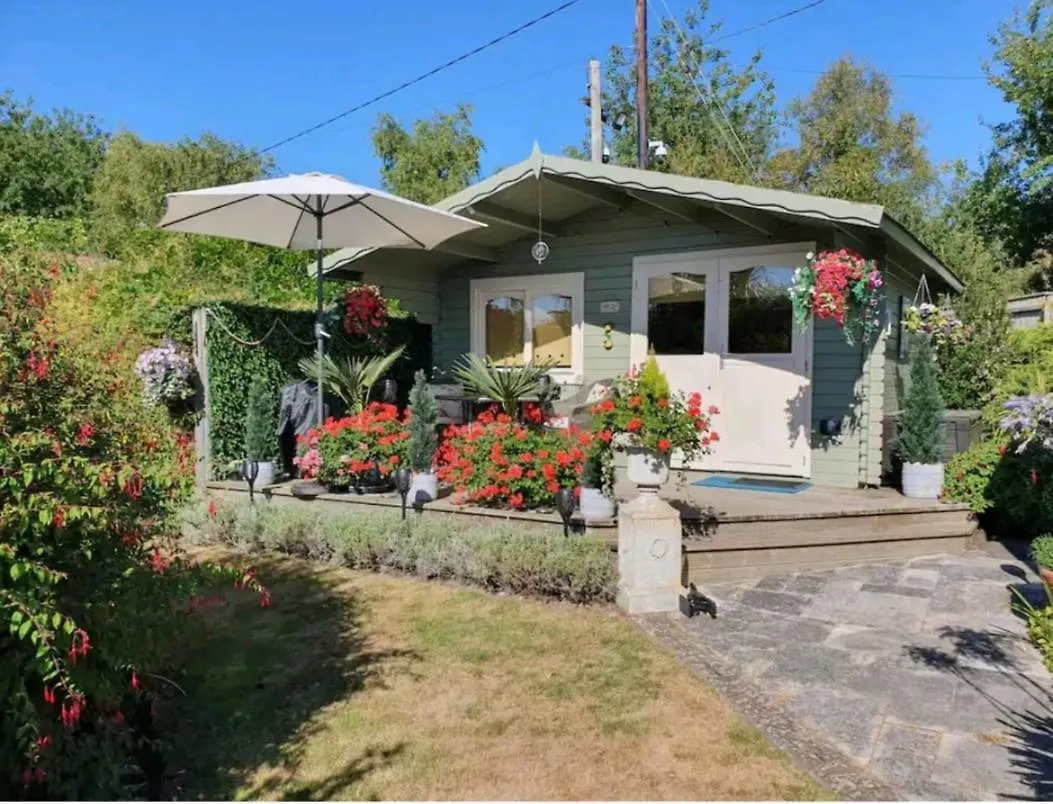 The Country Cabin Hideaway Apartment Wimborne Minster