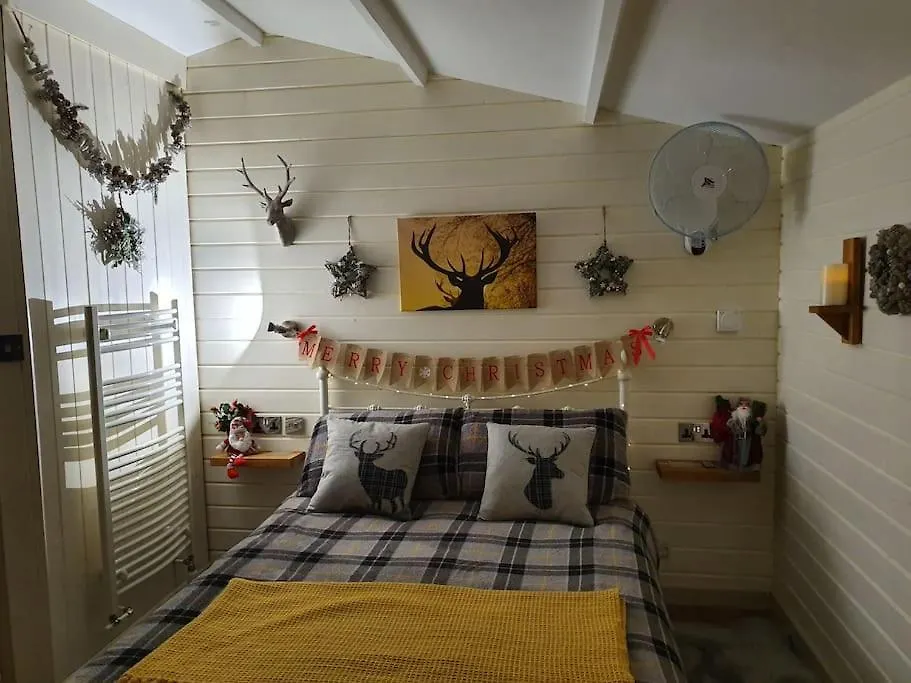 The Country Cabin Hideaway Apartment Wimborne Minster