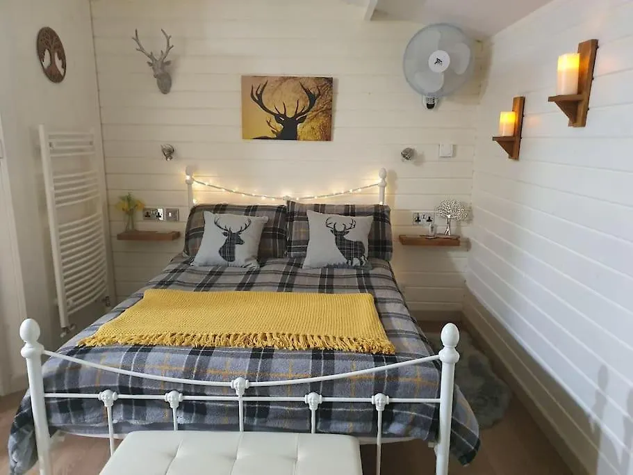The Country Cabin Hideaway Apartment Wimborne Minster
