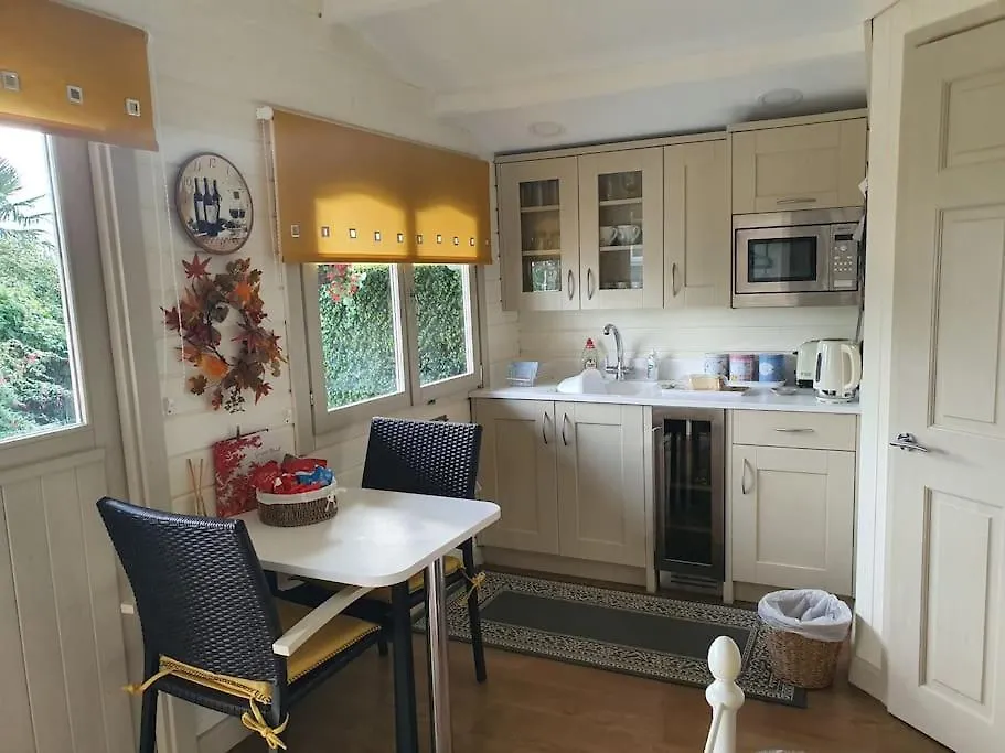 The Country Cabin Hideaway Apartment Wimborne Minster